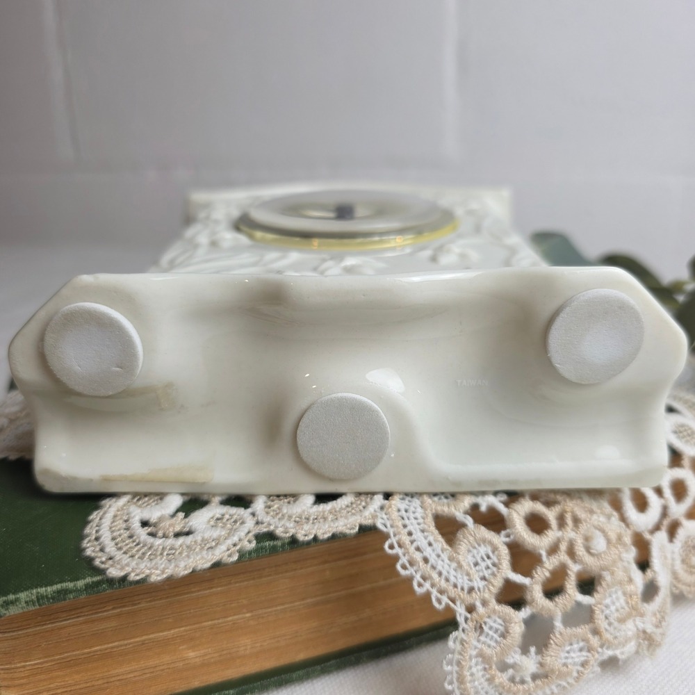 Vintage Howard Miller Ivory Porcelain Floral Clock Gold Roman Numeral Quartz - Picture 10 of 10
